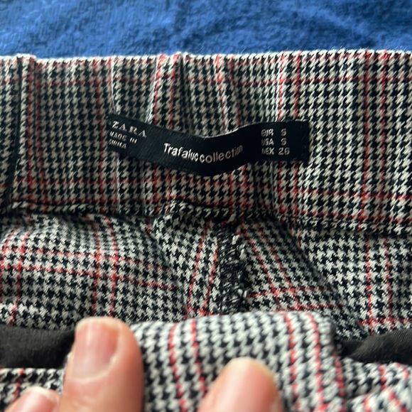 Zara pants - Picture 3 of 4